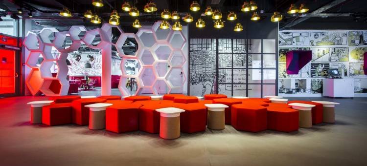 布鲁塞尔丽芮酒店(Radisson Red Hotel, Brussels)图片