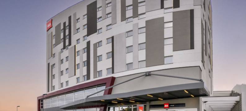 宜必思阿鲁雅酒店(Ibis Aruja)图片