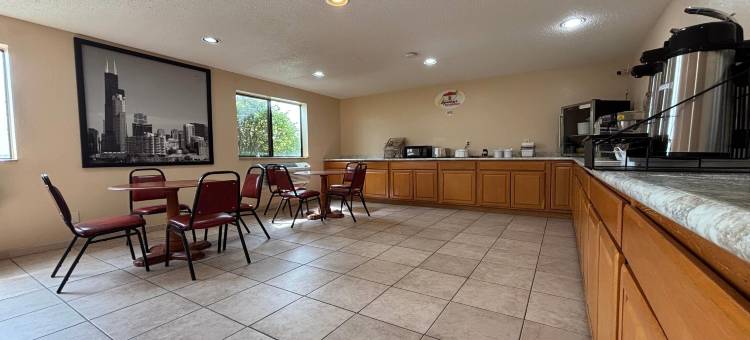 庞蒂亚克速8酒店(Super 8 by Wyndham Pontiac)图片