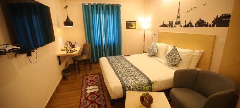 DE CROWN豪华酒店(De Crown Luxury Hotel)图片