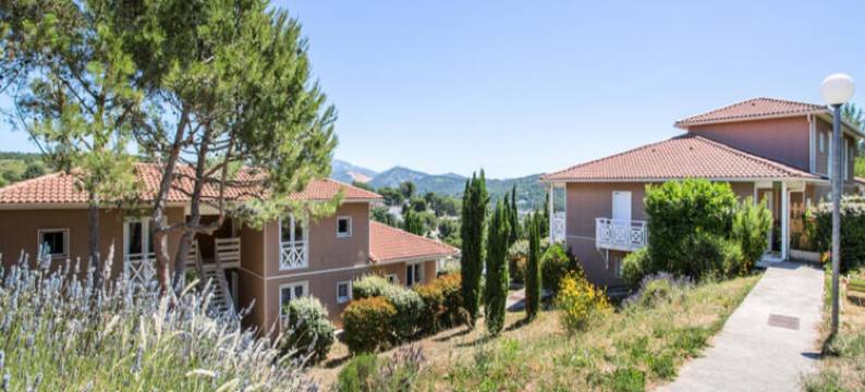 Apartment in Carnoux near Cassis Beaches图片