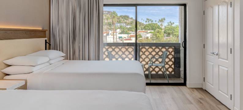 凤凰城山顶希尔顿度假村(Hilton Phoenix Resort at the Peak)图片