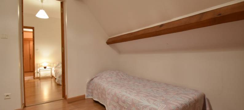 Spacious holiday home with private pool图片