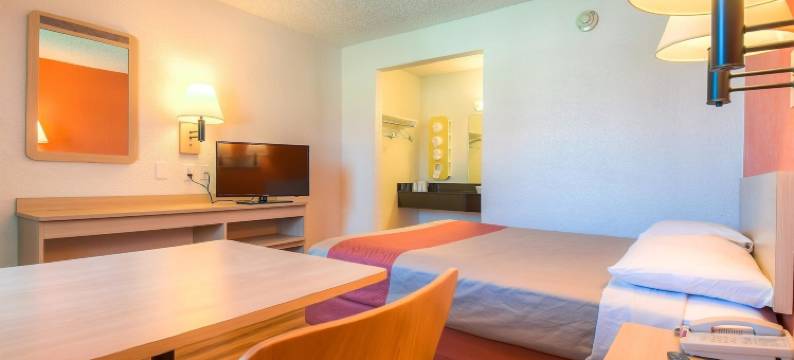 棕榈泉兰乔米拉日6号汽车旅馆(Motel 6 Rancho Mirage, CA - Palm Springs)图片