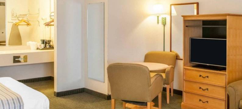 洛兹堡I-10伊克诺旅馆(Econo Lodge Lordsburg I-10)图片