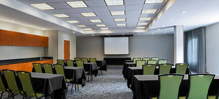 塔尔萨南医疗区万枫套房酒店(Fairfield Inn & Suites Tulsa South Medical District)图片
