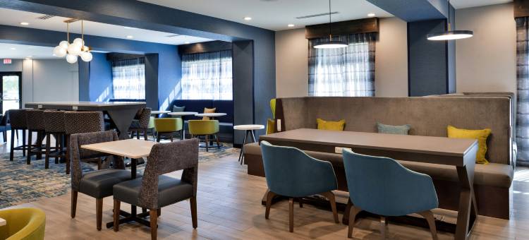 锡达福尔斯市中心欢朋酒店(Hampton Inn by Hilton Cedar Falls Downtown)图片