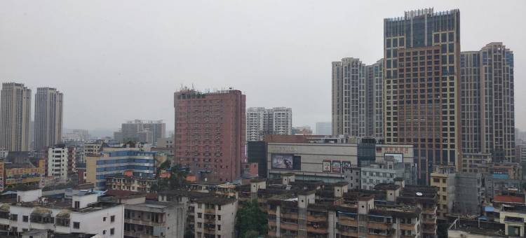 锐逸酒店(钦州年年丰广场第一人民医院店)图片