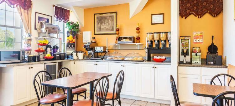 Howard Johnson by Wyndham Lake City图片