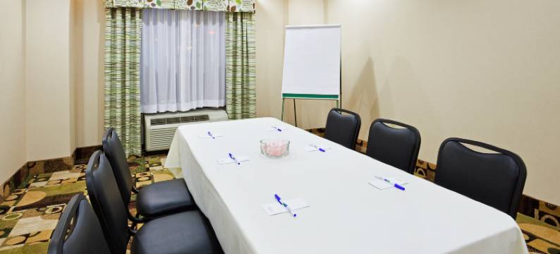 智选假日套房酒店纽波特南 by IHG(Holiday Inn Express & Suites NEWPORT SOUTH by IHG)图片