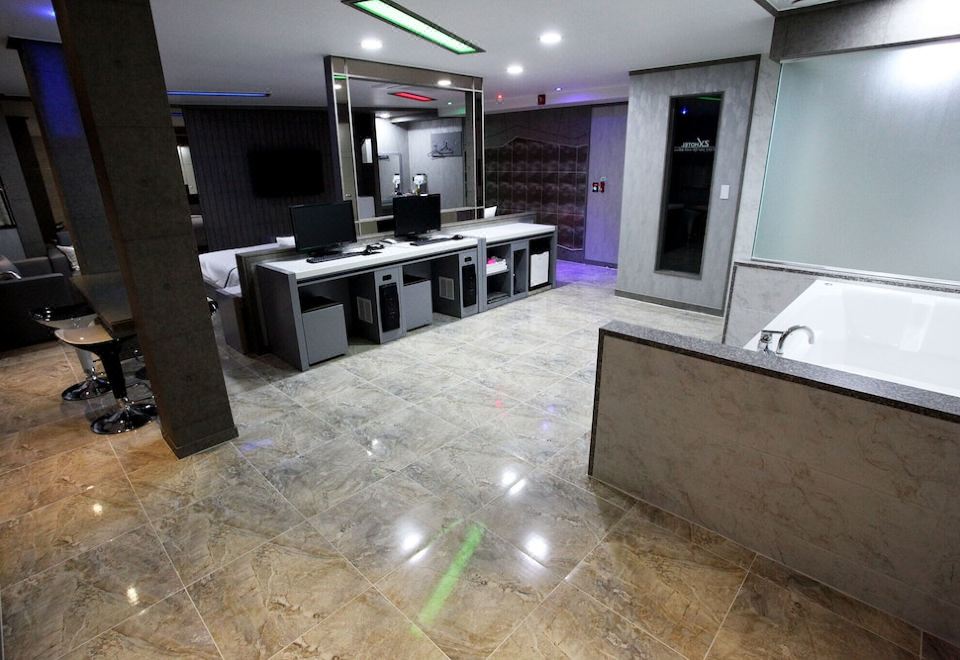 Wonju 2X Hotel Overview