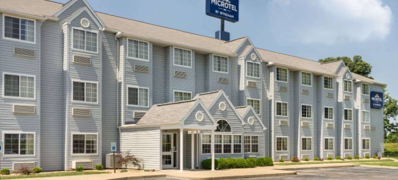 鲍灵格林温德姆麦客达套房酒店(Microtel Inn & Suites by Wyndham Bowling Green)图片