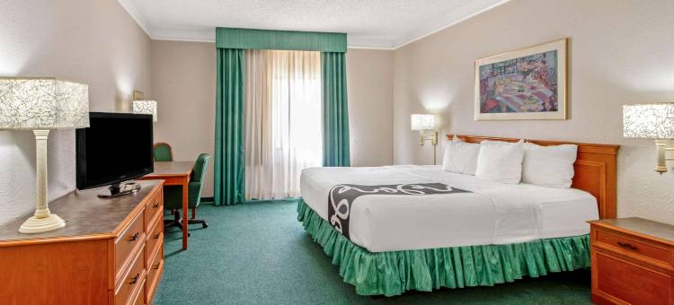 拉斯克鲁塞斯梅西亚谷拉昆塔温德姆酒店(La Quinta Inn by Wyndham Las Cruces Mesilla Valley)图片