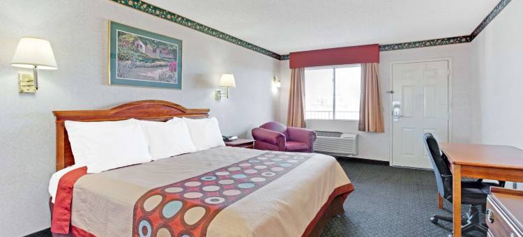 图森市中心会议中心速8酒店(Super 8 by Wyndham Tucson Downtown Convention Center)图片