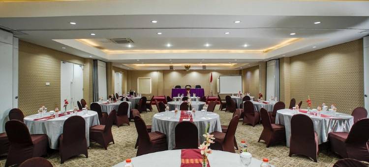 皇家瑞根特里斯千达纳酒店(Royal Regantris Cendana)图片
