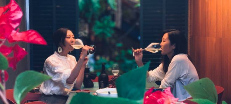 泸沽湖神隐设计师民宿图片