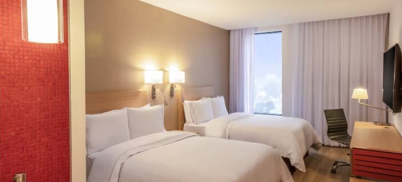 普埃布拉公园嘉年华酒店(Fiesta Inn Parque Puebla)图片