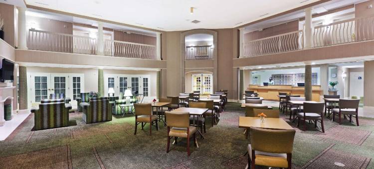 休斯顿布什IAH南拉昆塔温德姆套房酒店(La Quinta Inn & Suites by Wyndham Houston Bush IAH South)图片