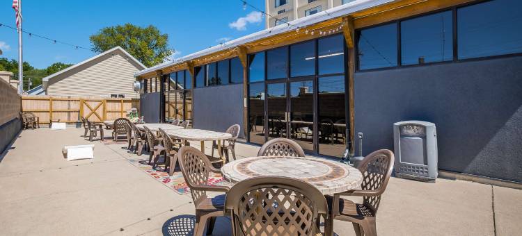 马里内特河畔贝斯特韦斯特酒店(Best Western Riverfront Inn)图片