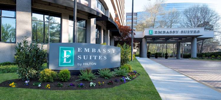 华盛顿贝塞斯达希尔顿安泊酒店(Embassy Suites by Hilton Bethesda Washington DC)图片