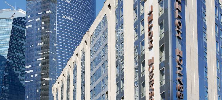 巴黎拉德芳斯万丽酒店(近新凯旋门、地铁1号线、快铁RER A/E线)(Renaissance Paris la Defense Hotel)图片