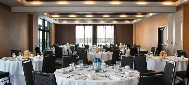 卡尔加里南万怡酒店(Courtyard Calgary South)图片