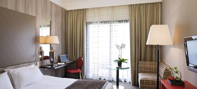 Cabot Bordeaux MGallery Collection图片