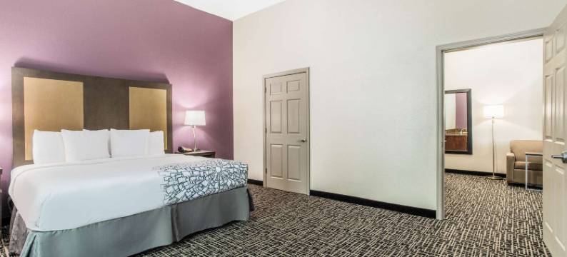 希尔斯伯勒拉昆塔温德姆套房酒店(La Quinta Inn & Suites by Wyndham Hillsboro)图片