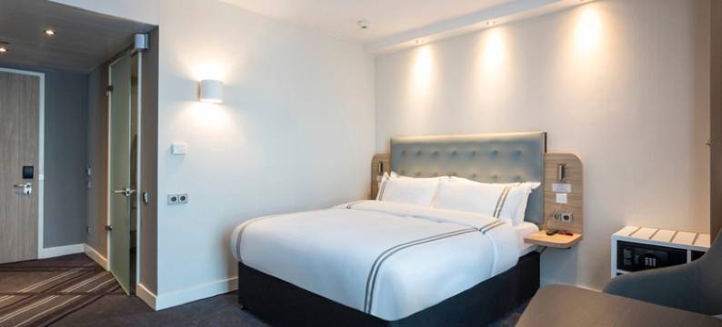南弗莱堡市普瑞米尔酒店(Premier Inn Freiburg City Sud)图片