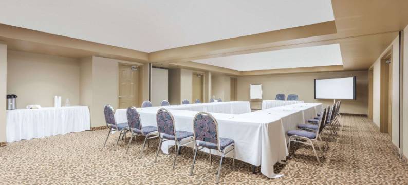 阿博茨福德温德姆速8酒店(Super 8 by Wyndham Abbotsford BC)图片