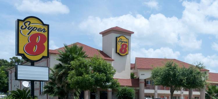 斯塔福德舒格兰地区速8酒店(Super 8 by Wyndham Stafford Sugarland Area)图片