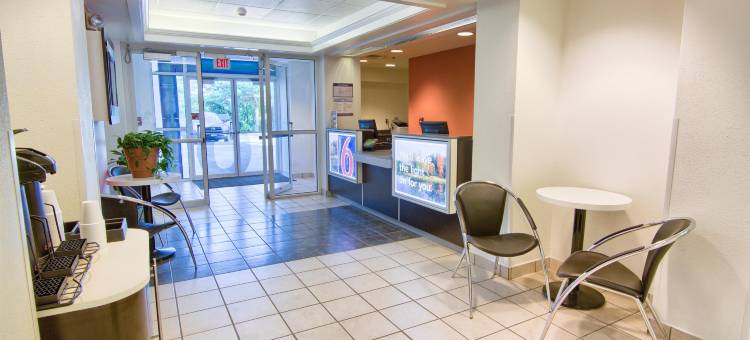 普茨茅斯6号汽车旅馆(Motel 6 Portsmouth, NH)图片