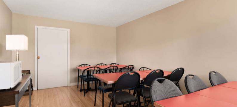 萨蒙阿姆Travelodge by Wyndham(Travelodge by Wyndham Salmon Arm)图片