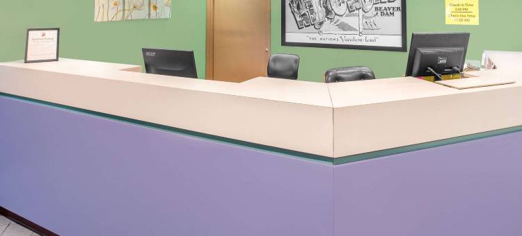 比弗大坝速8酒店(Super 8 by Wyndham Beaver DAM)图片