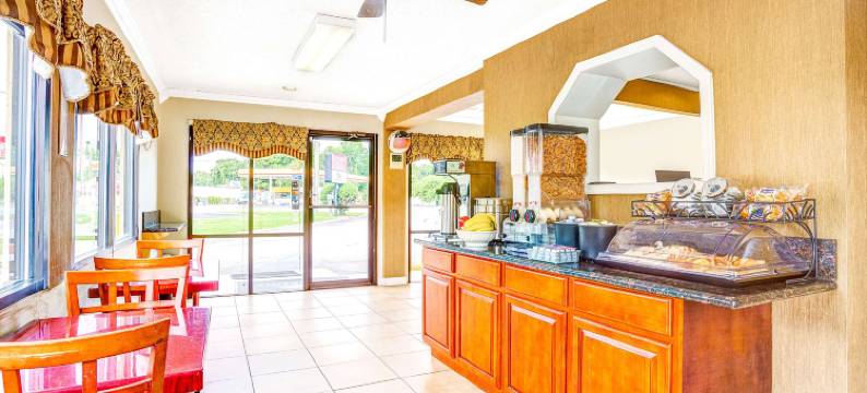 切萨皮克戴斯酒店(Days Inn by Wyndham Chesapeake)图片