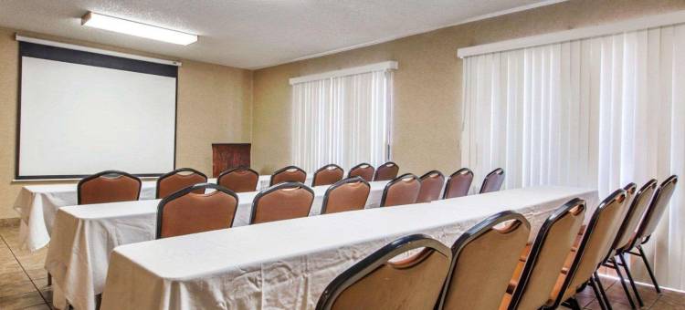 舒适套房酒店-近莫雷诺谷马奇空军预备基地(Comfort Inn & Suites Moreno Valley Near March Air Reserve Base)图片