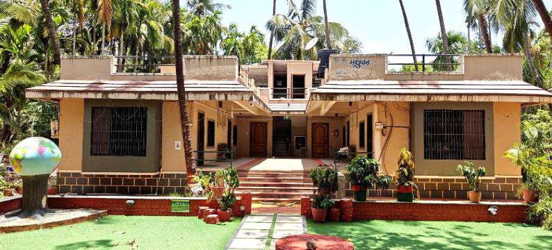 乔嘉乐卡尔小屋酒店(Jogalekar Cottage Alibaug)图片