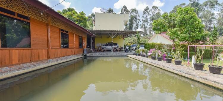 红门酒店@彭多克维纳贡芝维迪(RedDoorz @ Pondok Winagung Ciwidey)图片