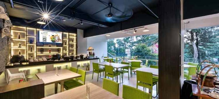 微姿普莱姆帕加加阳博格尔酒店(Whiz Prime Hotel Pajajaran Bogor)图片