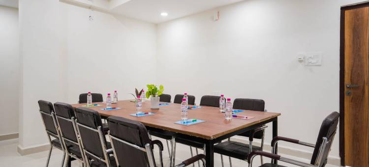 FabHotel Grand Aarvi Prime - Nr Gsm Mall, Madeenaguda图片