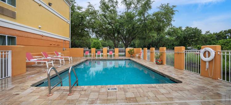 迈尔斯堡舒适酒店(Comfort Inn Fort Myers Northeast)图片