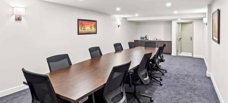 东蒙特利尔贝斯特韦斯特优质酒店(Best Western Plus Montreal East)图片