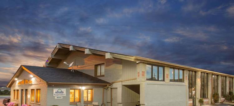 西艾利斯-密尔沃基戴斯酒店(Days Inn by Wyndham West Allis/Milwaukee)图片