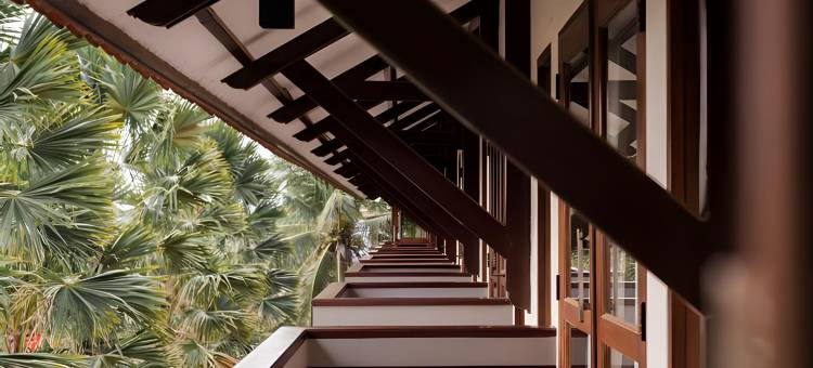 苏里亚肯卡纳海边酒店(Surya Kencana Seaside Hotel)图片