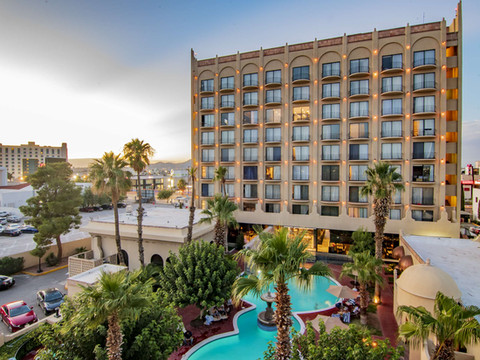 华雷斯城卢鲁斯那酒店