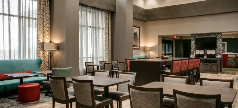 威奇托西北希尔顿欢朋酒店(Hampton Inn by Hilton Wichita Northwest)图片