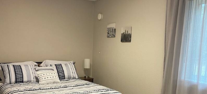 Cozy Pinetree Duplex Guest House图片