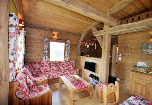 Beautiful wooden decorative chalet 10/11 people WIFI 4chbr 3sbd comfort quality view calm nature Hotel Overview