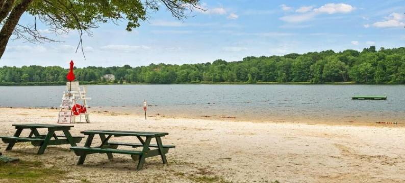 Charming /Lake/Kayak/Firepit/Hot Tub/Pets图片