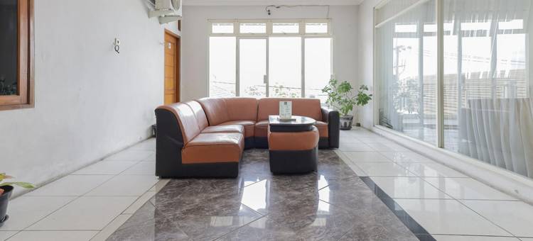 RedDoorz Near Juanda International Airport 2图片